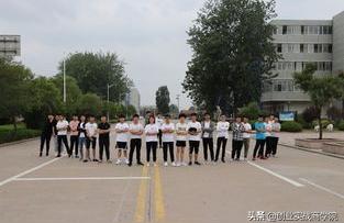 东莞市信息职业技术学校-广东信息工程职业学院是公办还是民办大学