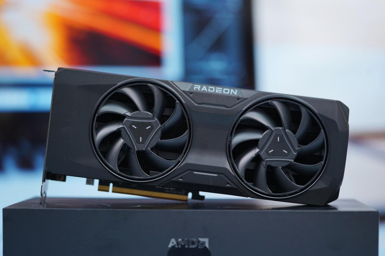 AMD RX7800 XT上市之后：NV RTX 4070闪电降价